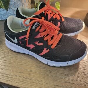 Nike Women's Free Run 2 Athletic Shoes